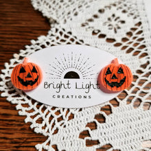 Load image into Gallery viewer, Halloween Jack O Lantern Pumpkin Earrings