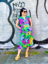 Load image into Gallery viewer, Daisy Chain Stud Dangle Earrings