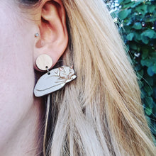 Load image into Gallery viewer, Cat Nap Earrings