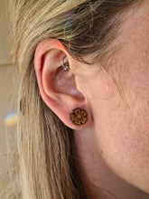 Load image into Gallery viewer, Wooden Flower Stud Earrings