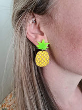 Load image into Gallery viewer, Pineapple Earrings