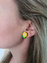 Load image into Gallery viewer, Sunflower Stud Earrings
