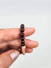 Load image into Gallery viewer, Garnet Gemstone Bracelet