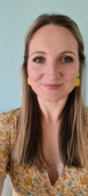 Load image into Gallery viewer, Pineapple Earrings
