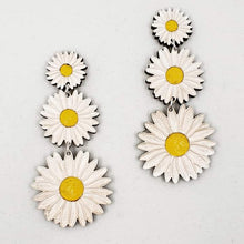 Load image into Gallery viewer, Daisy Chain Earrings
