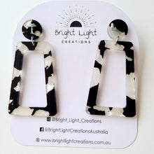 Load image into Gallery viewer, Retro Black and White Tortoise Shell Patterned Geometric Stud Dangle Earrings
