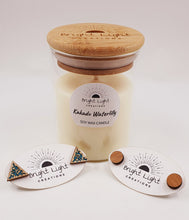 Load image into Gallery viewer, Kakadu Waterlily Scented Soy Wax Candle and Hypoallergenic Wooden Earrings Gift Pack - Handpoured and Handmade in the Australian Snowy Mountains
