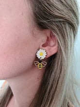 Load image into Gallery viewer, Daisy Flower and Bee Earrings
